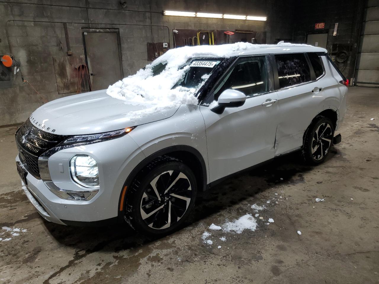 MITSUBISHI OUTLANDER 2024