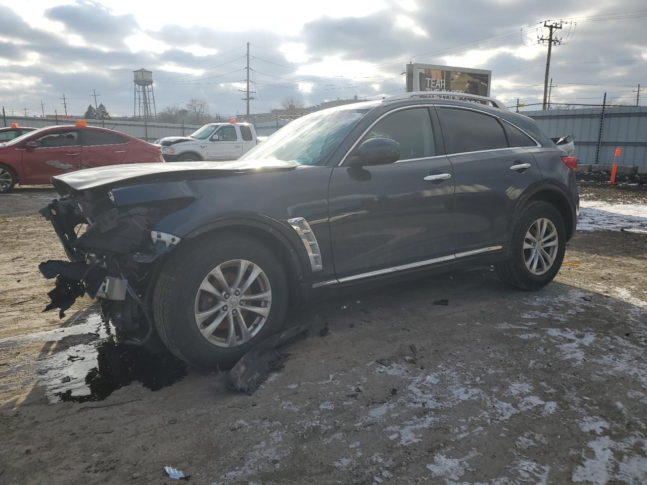 INFINITI FX35 2011