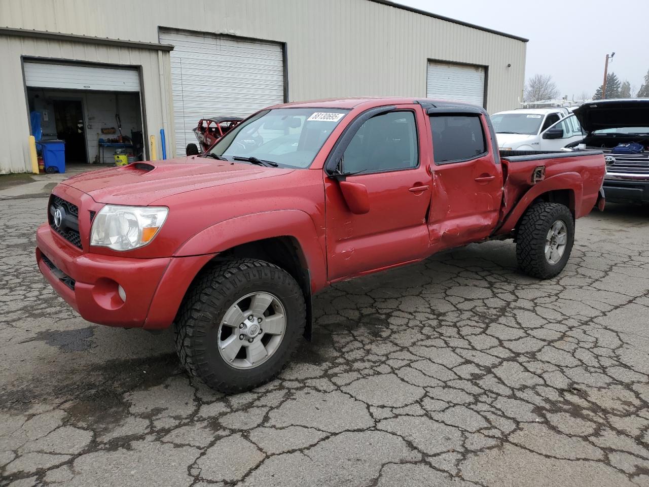TOYOTA TACOMA DOU 2011