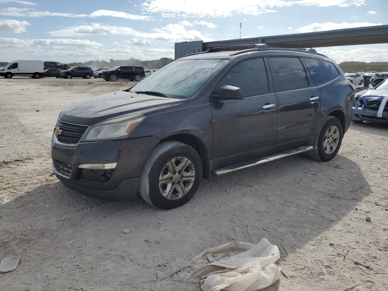 CHEVROLET TRAVERSE LS 2014