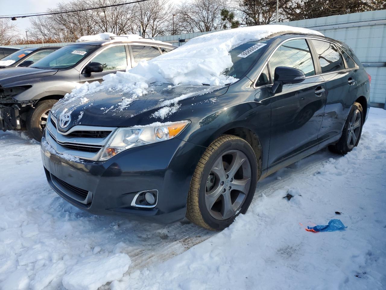 TOYOTA VENZA LE 2014
