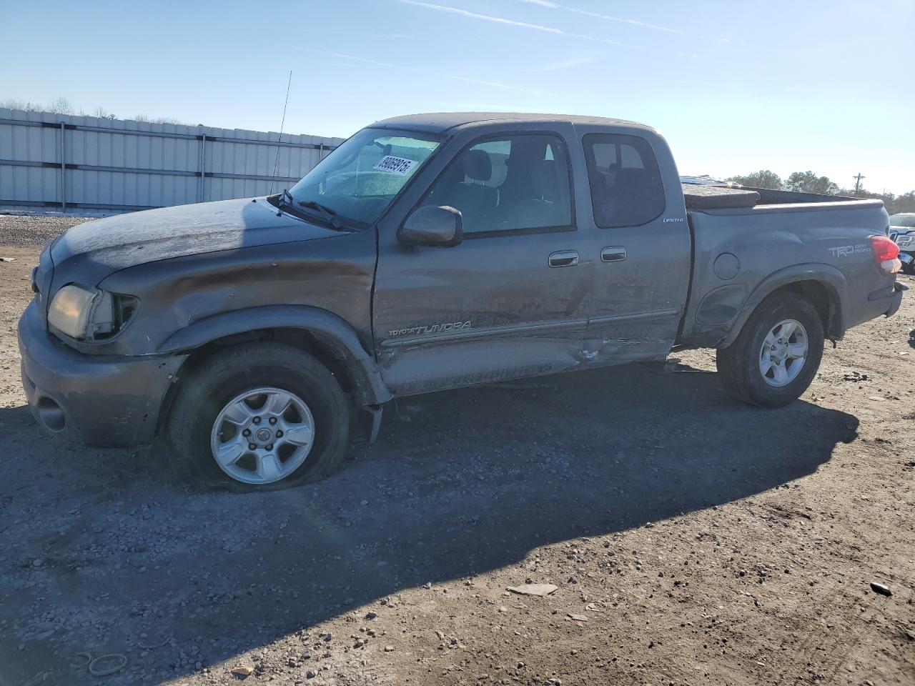 TOYOTA TUNDRA ACC 2005