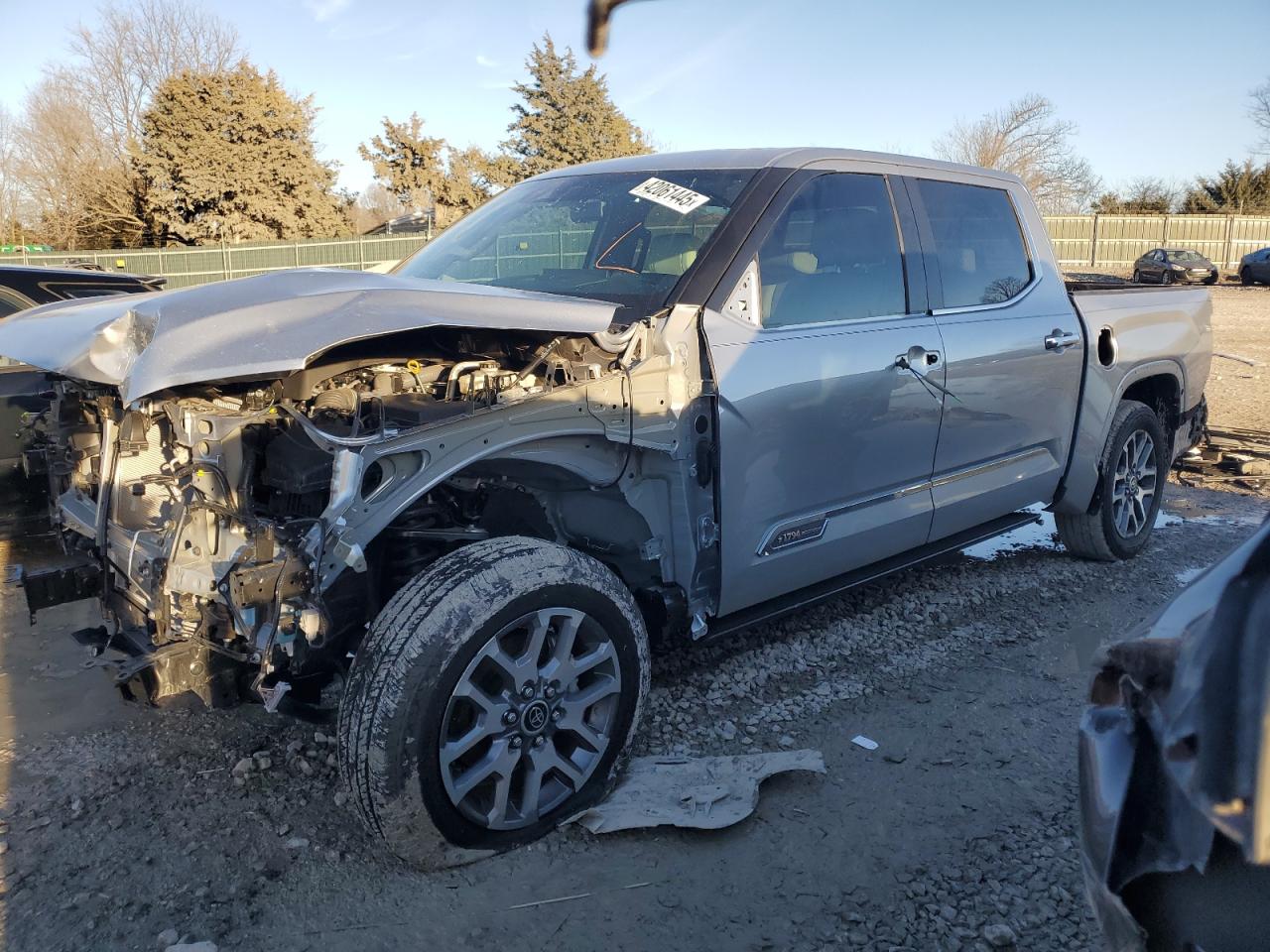 TOYOTA TUNDRA CRE 2024