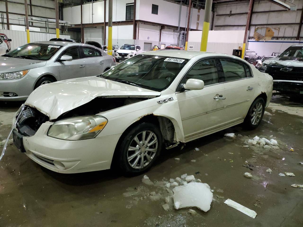 BUICK LUCERNE CX 2011