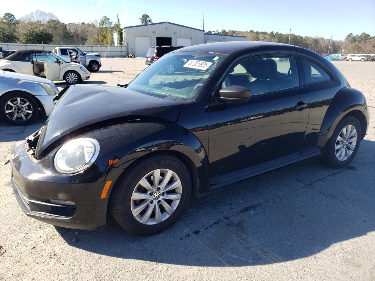 VOLKSWAGEN BEETLE 2013