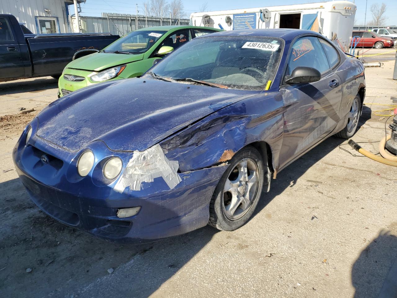 HYUNDAI TIBURON 2001