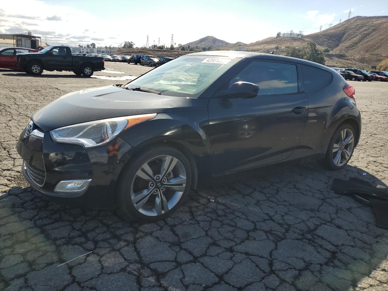 HYUNDAI VELOSTER 2012