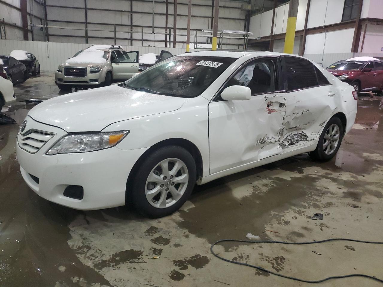 TOYOTA CAMRY BASE 2011