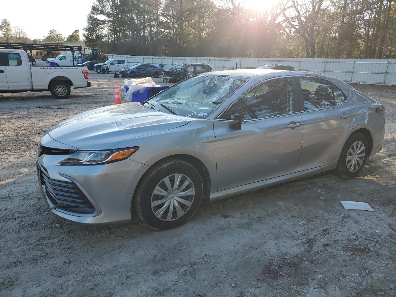 TOYOTA CAMRY LE 2023