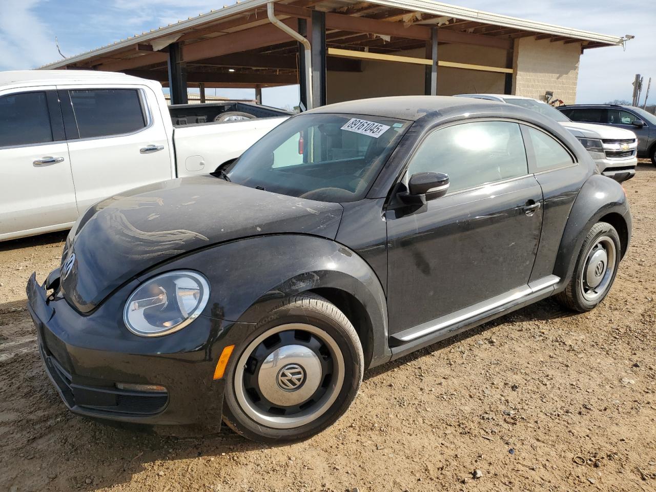 VOLKSWAGEN BEETLE 2012