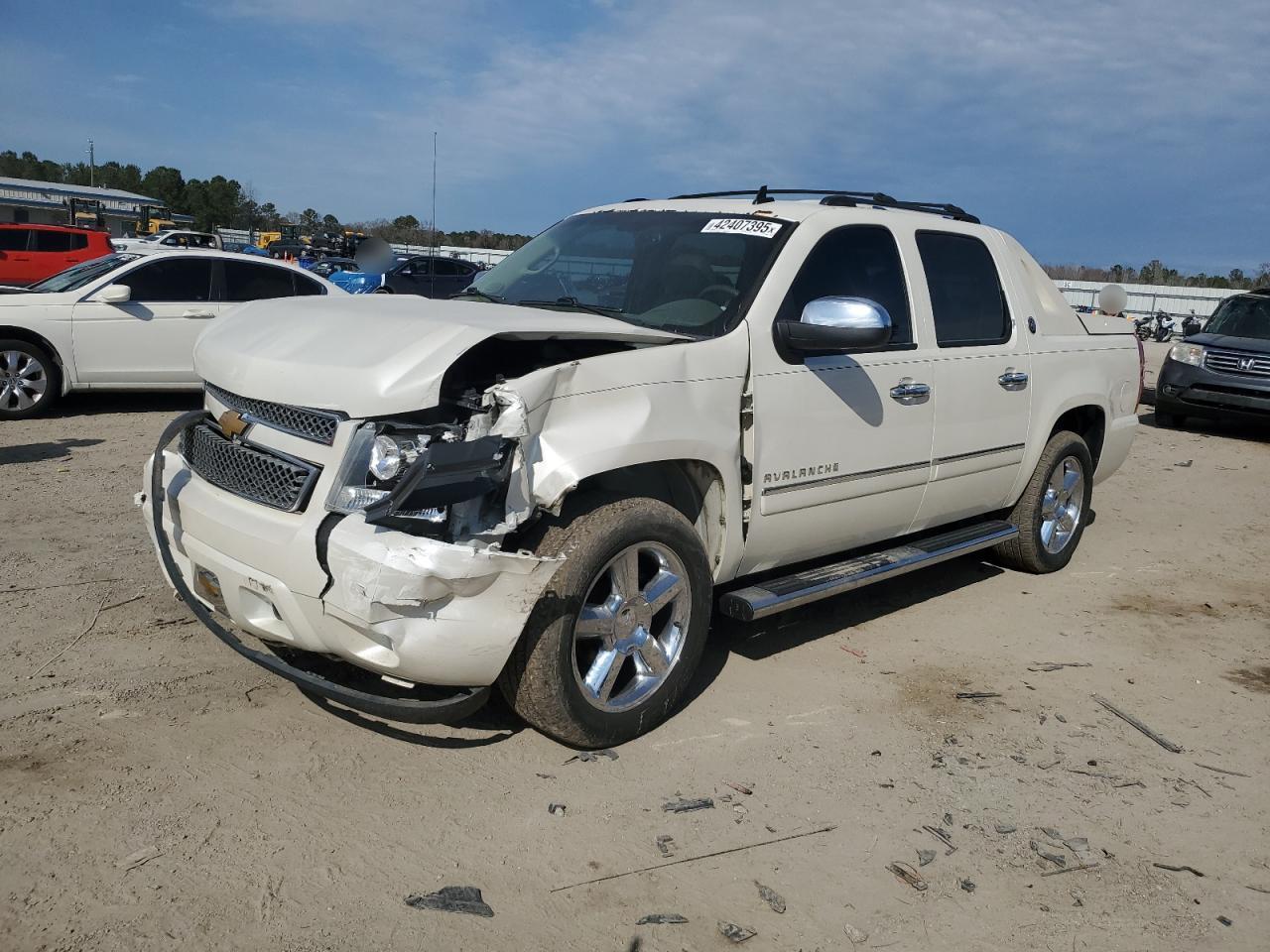 CHEVROLET AVALANCHE 2013