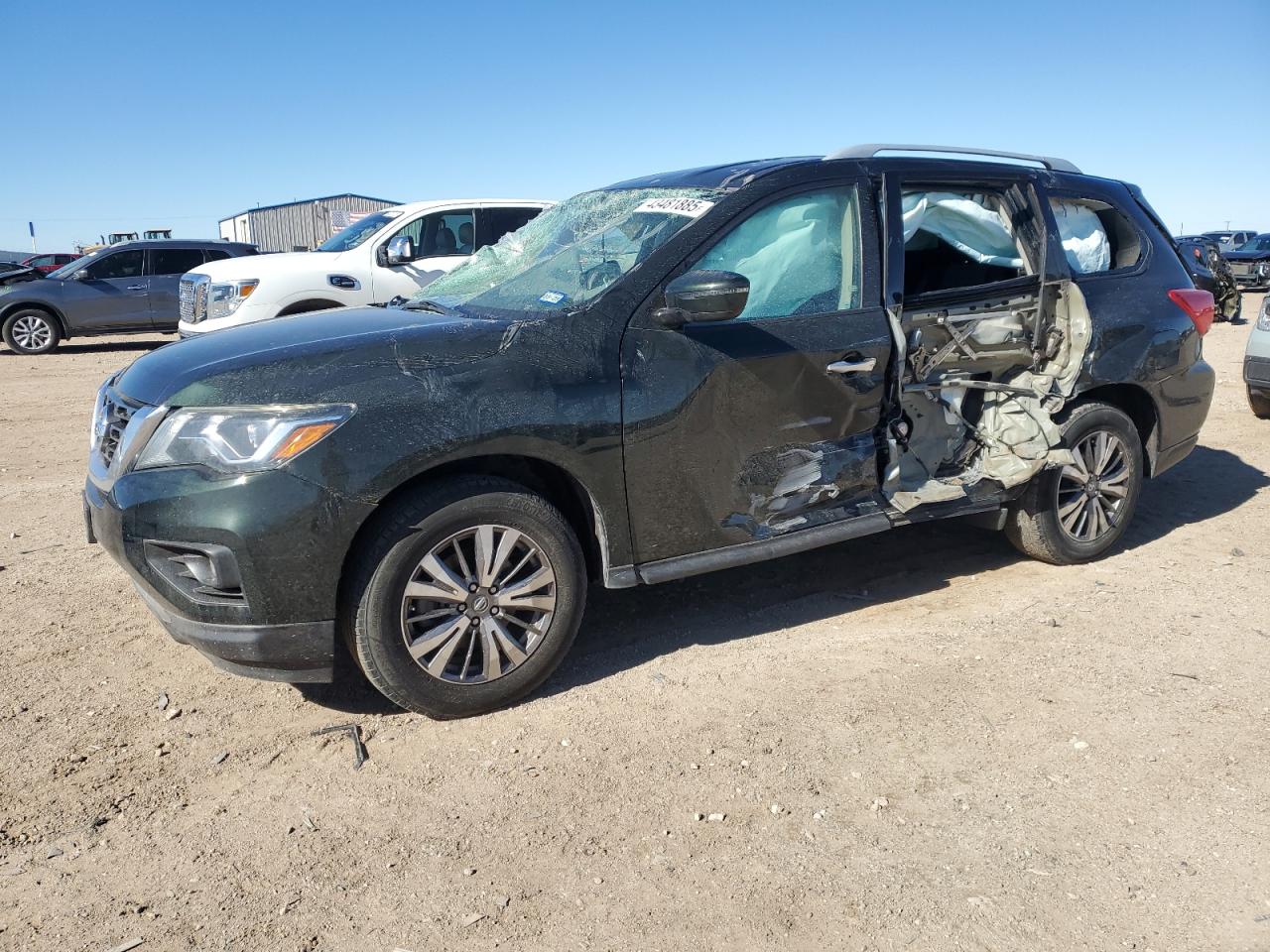 NISSAN PATHFINDER 2019