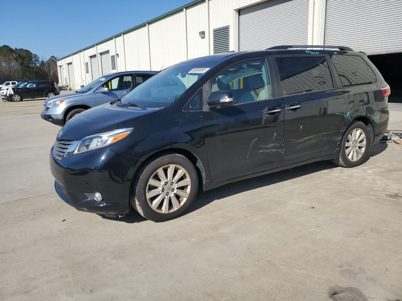 TOYOTA SIENNA XLE 2015