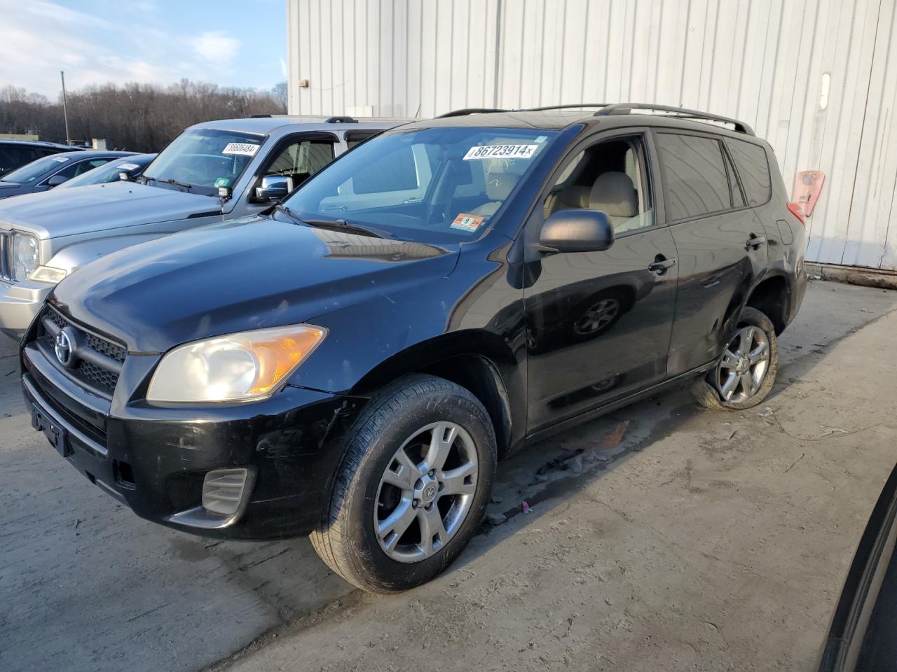 TOYOTA RAV4 2011