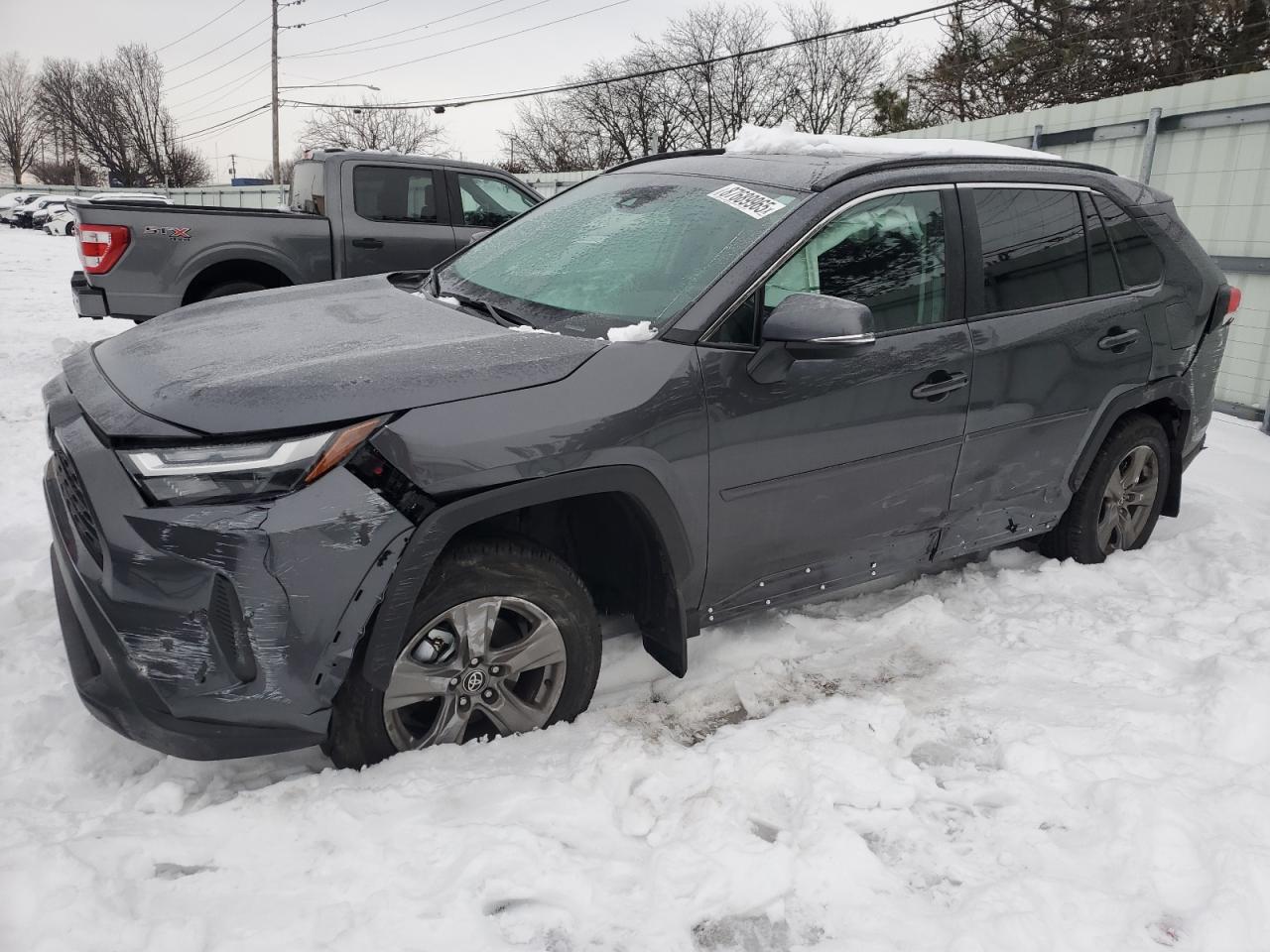 TOYOTA RAV4 XLE 2024