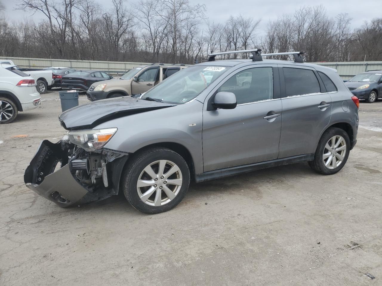 MITSUBISHI OUTLANDER 2014