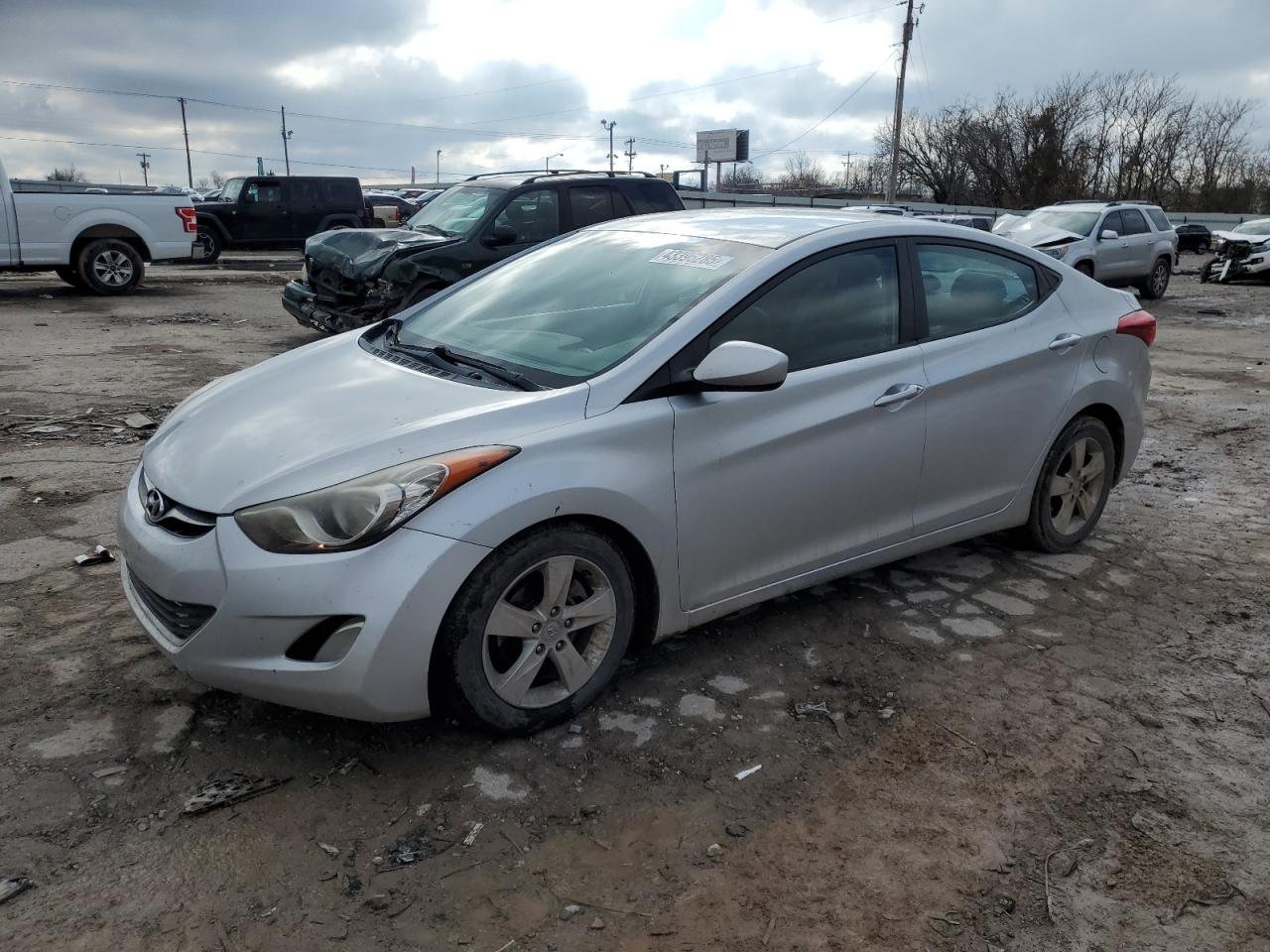 HYUNDAI ELANTRA GL 2012