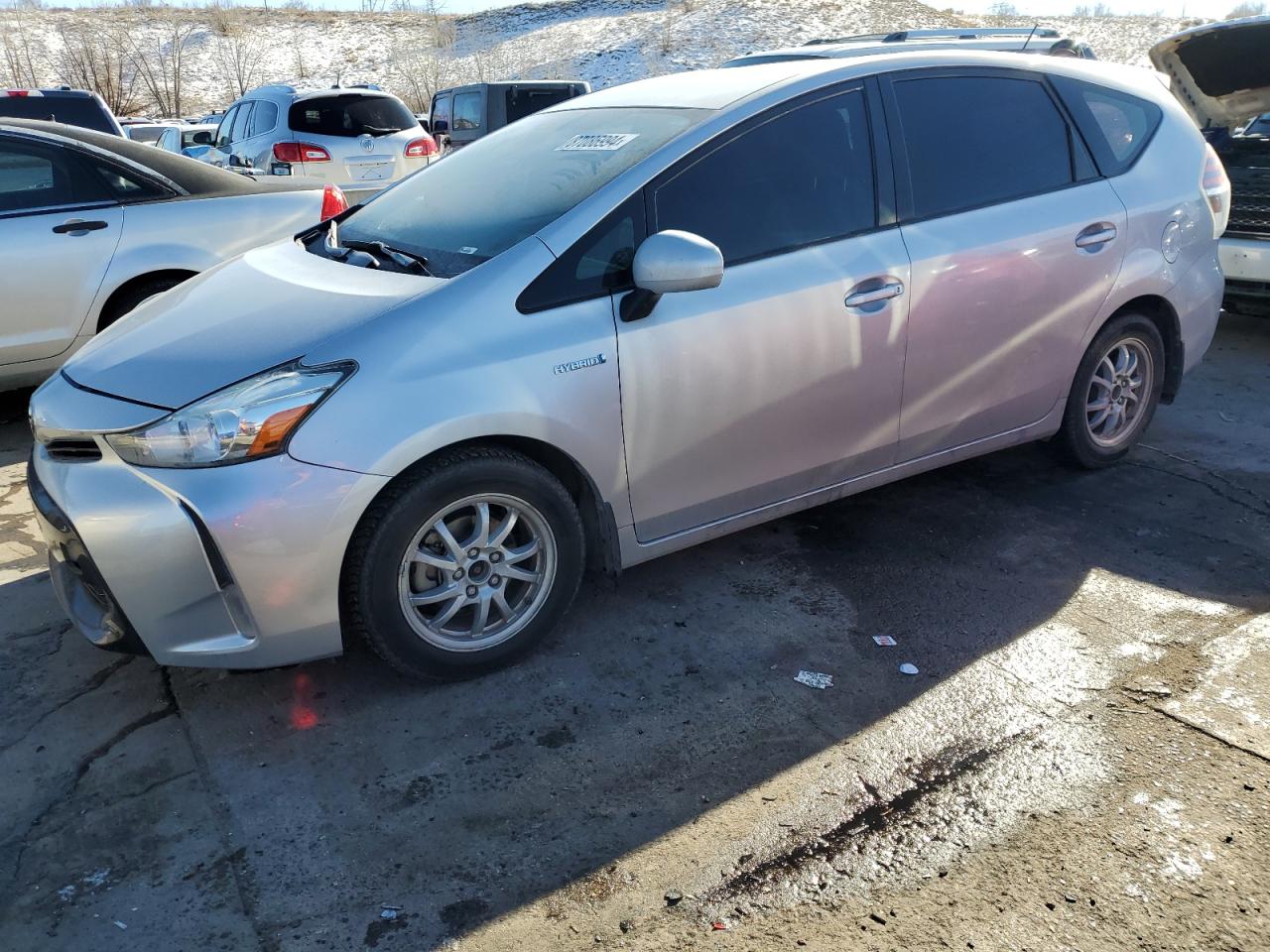TOYOTA PRIUS V 2017