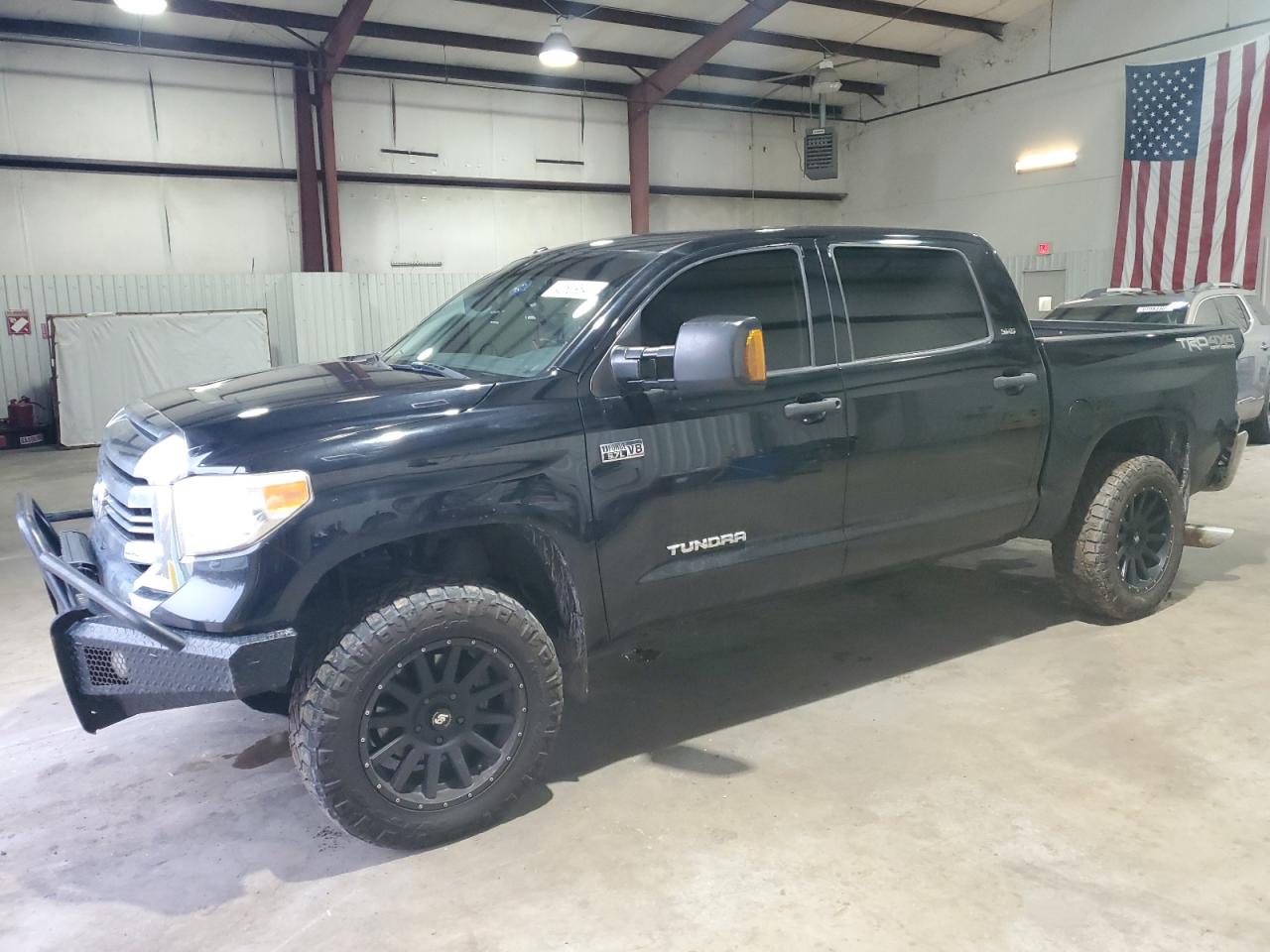 TOYOTA TUNDRA CRE 2017