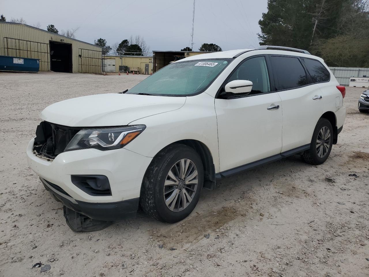 NISSAN PATHFINDER 2019