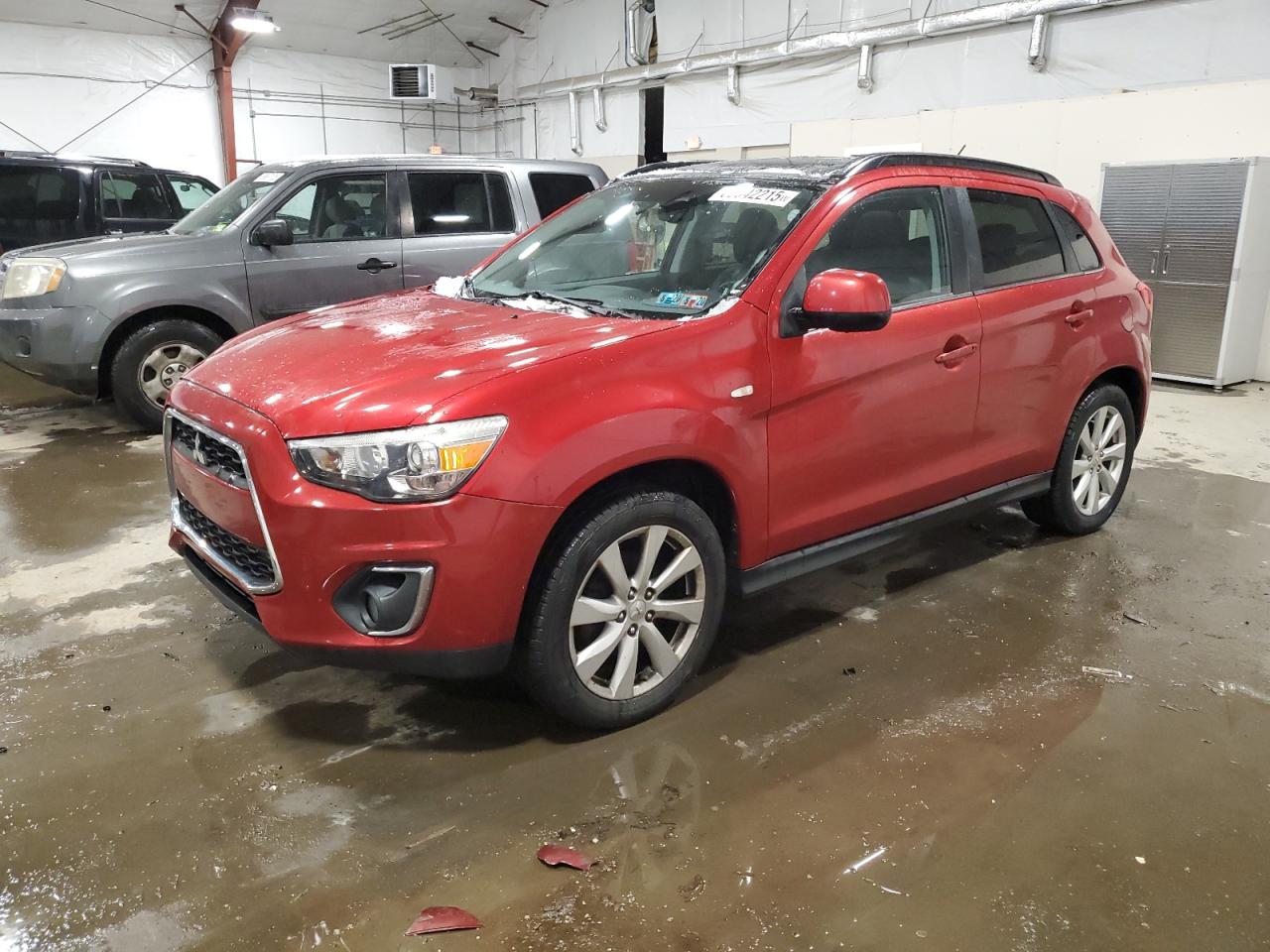 MITSUBISHI OUTLANDER 2014
