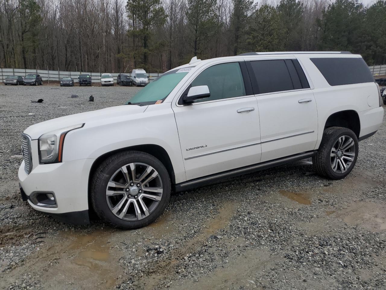 GMC YUKON XL D 2017