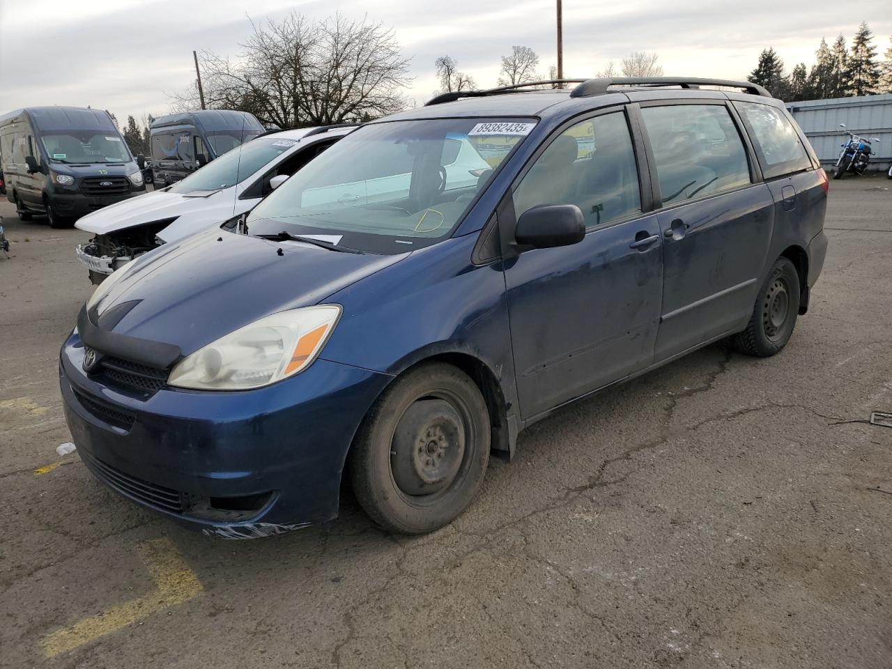 TOYOTA SIENNA CE 2005