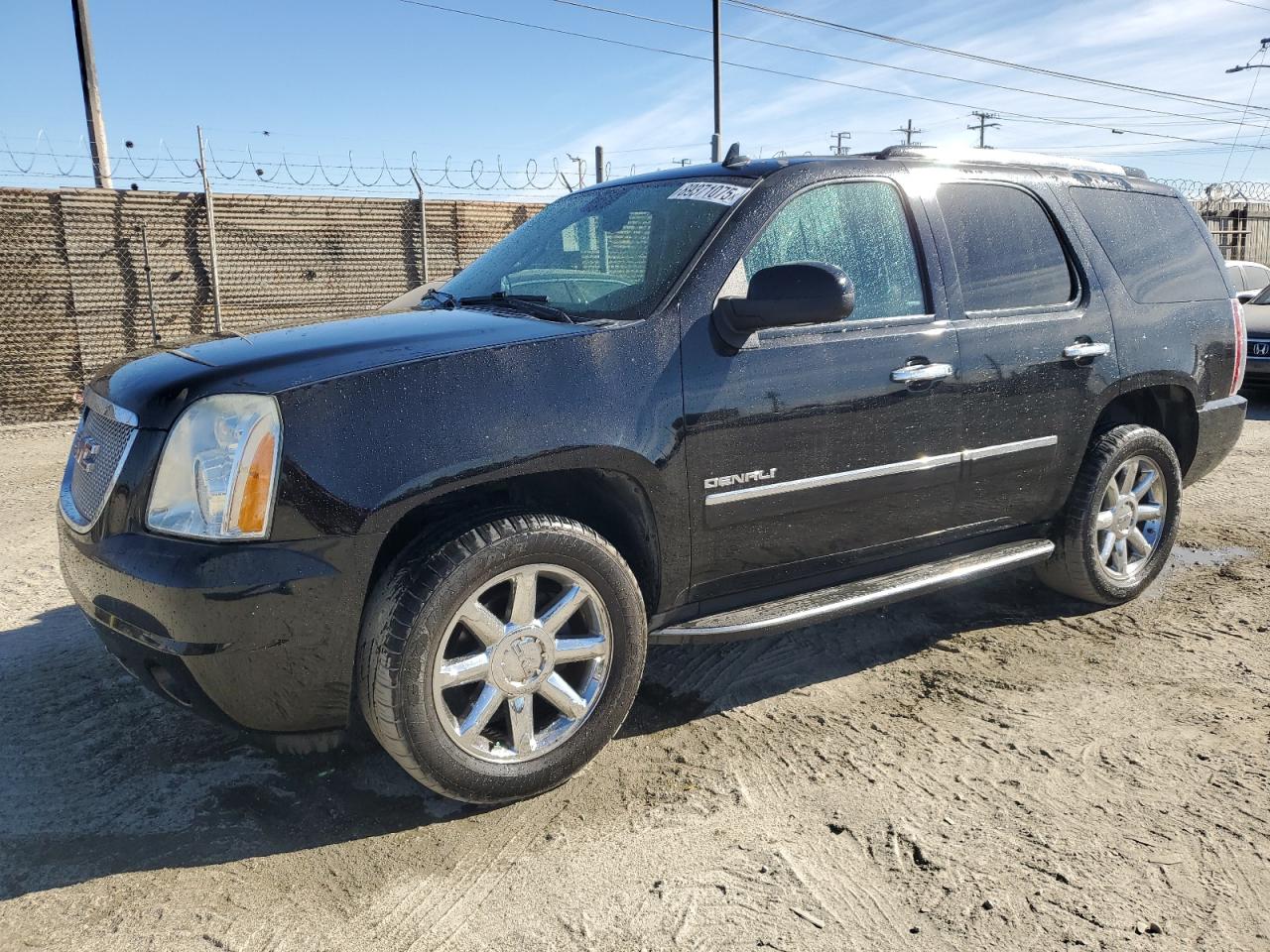 GMC YUKON DENA 2013