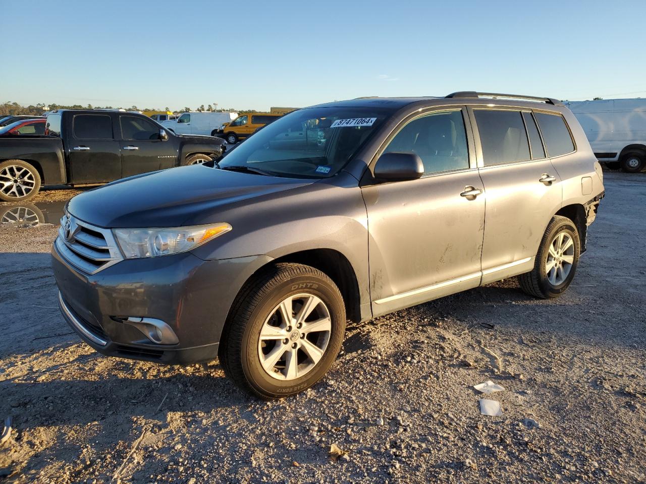 TOYOTA HIGHLANDER 2013