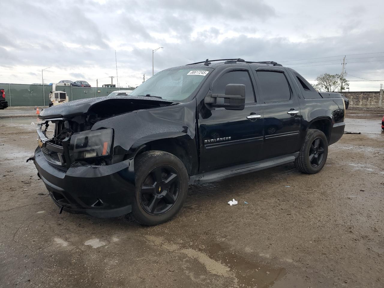 CHEVROLET AVALANCHE 2013