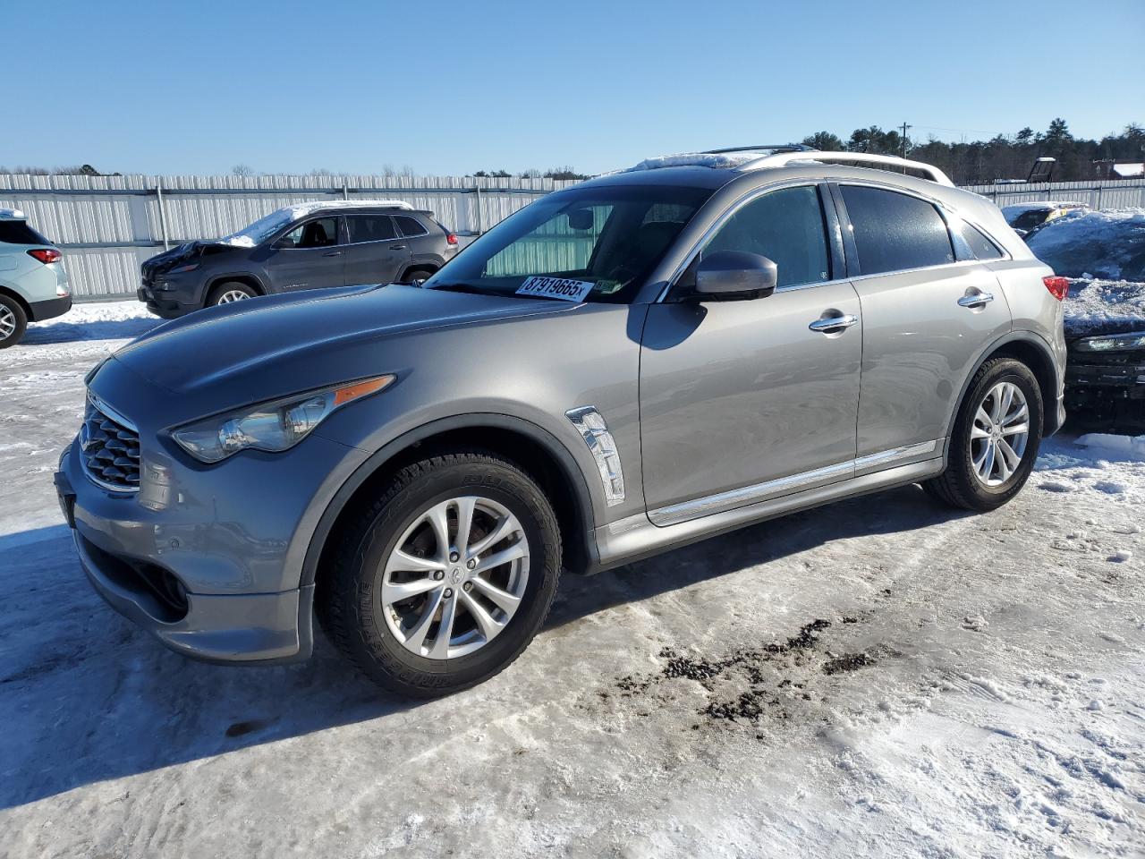 INFINITI FX35 2011