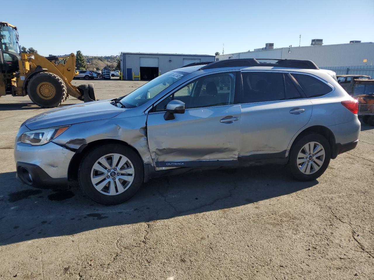 SUBARU OUTBACK 2. 2015
