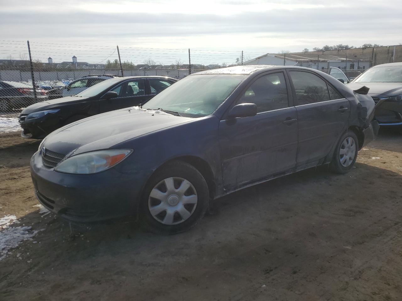 TOYOTA CAMRY LE 2002