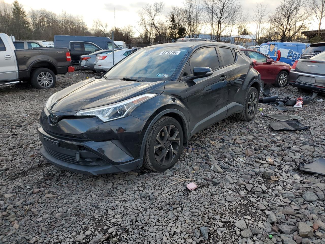 TOYOTA C-HR XLE 2019