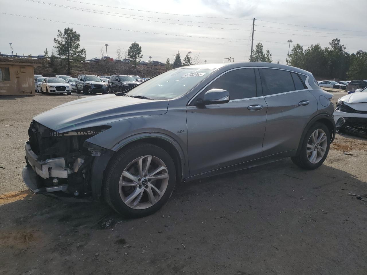 INFINITI QX30 BASE 2017