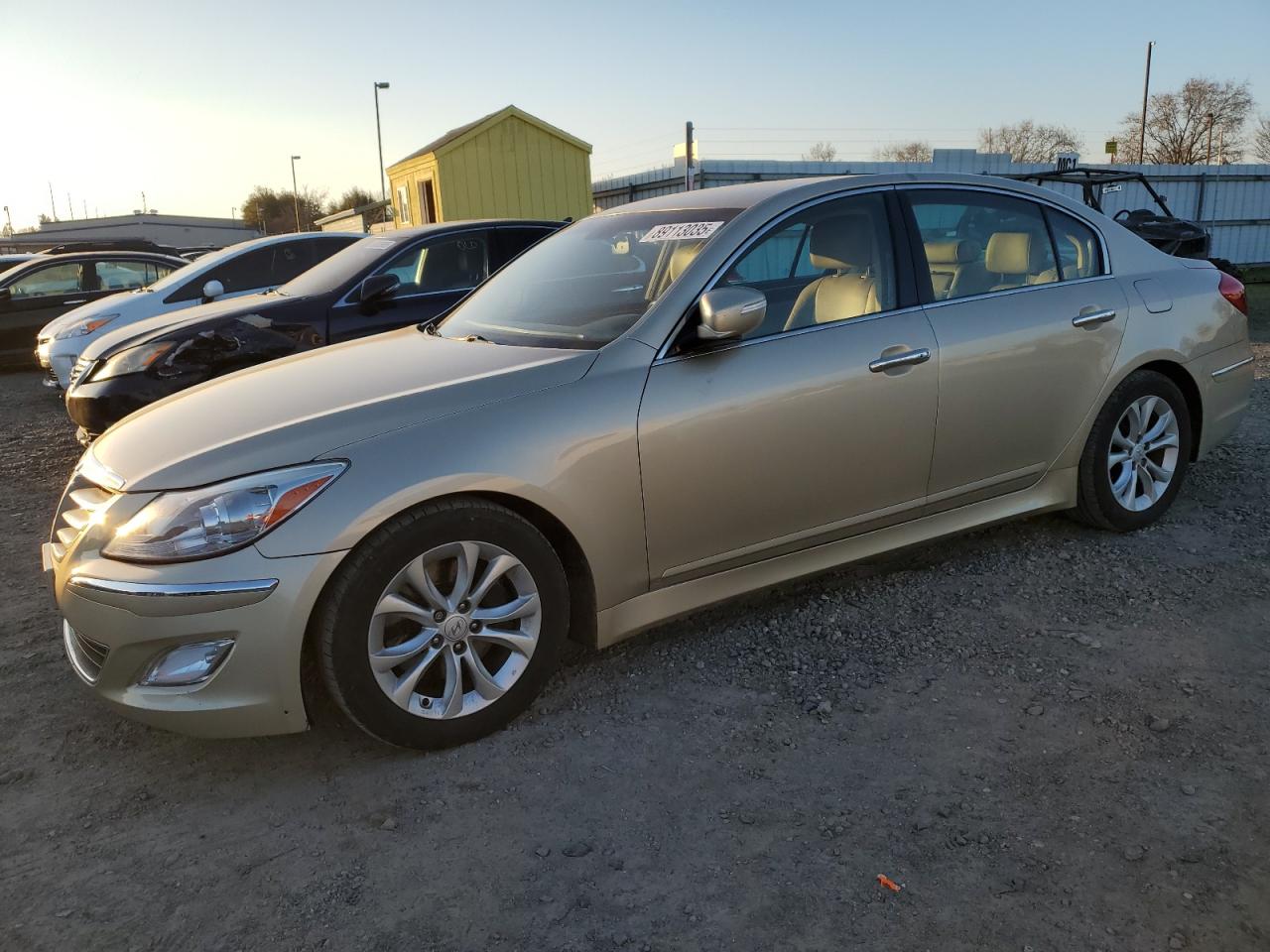 HYUNDAI GENESIS 3. 2012