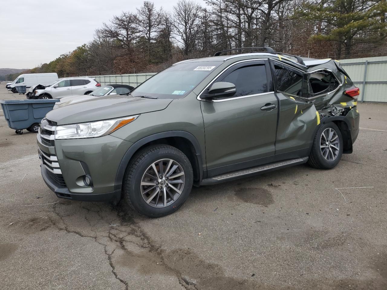 TOYOTA HIGHLANDER 2019