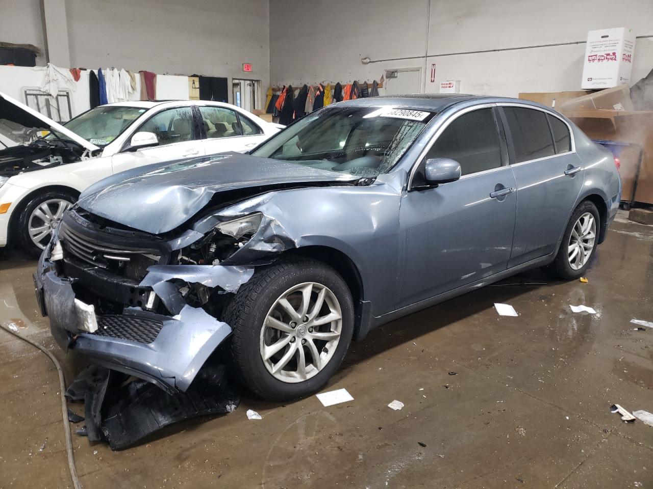 INFINITI G35 2008