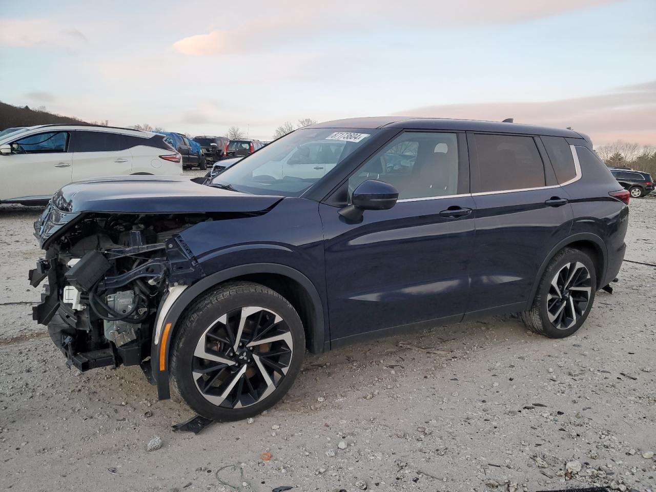 MITSUBISHI OUTLANDER 2022