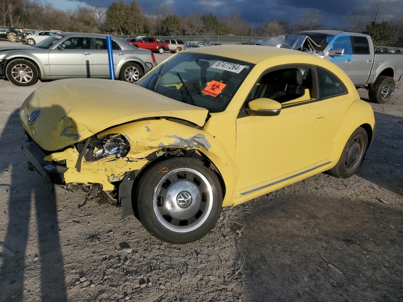 VOLKSWAGEN BEETLE 2012