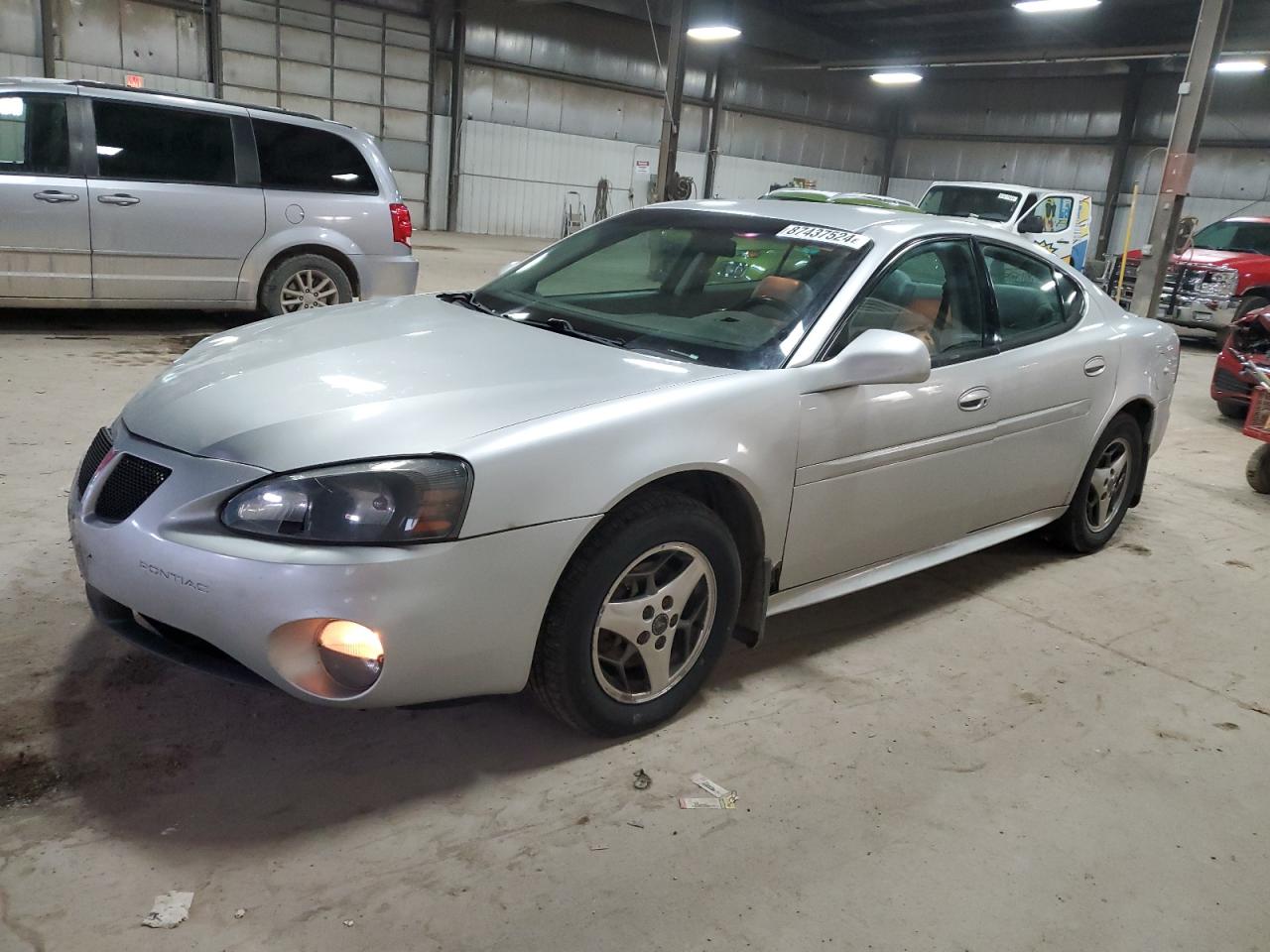 PONTIAC GRAND PRIX 2004