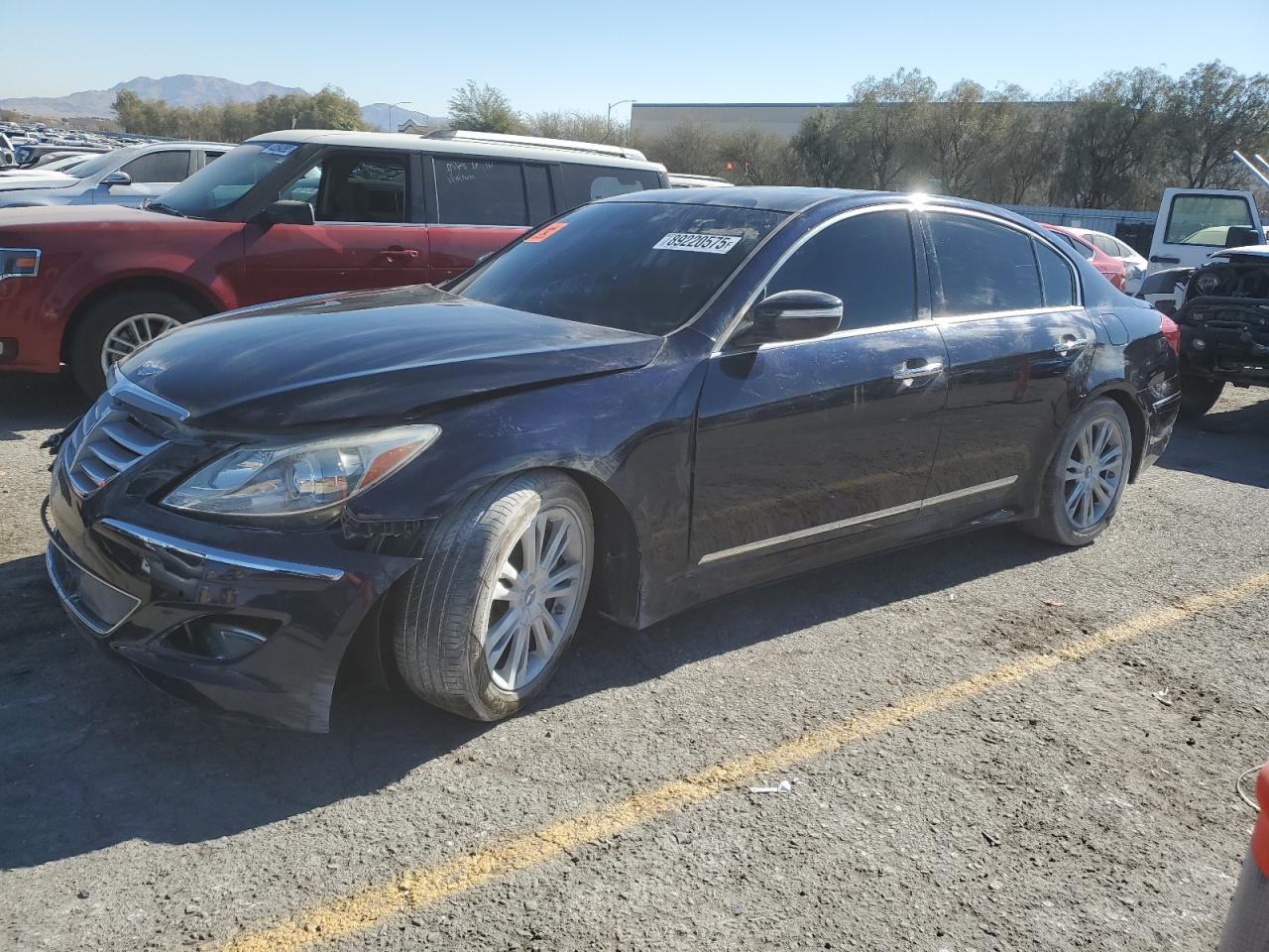 HYUNDAI GENESIS 4. 2012