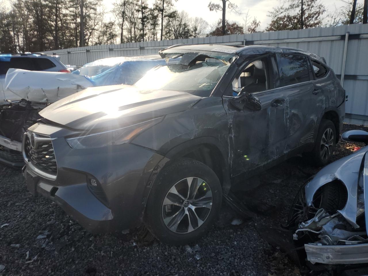 TOYOTA HIGHLANDER 2023
