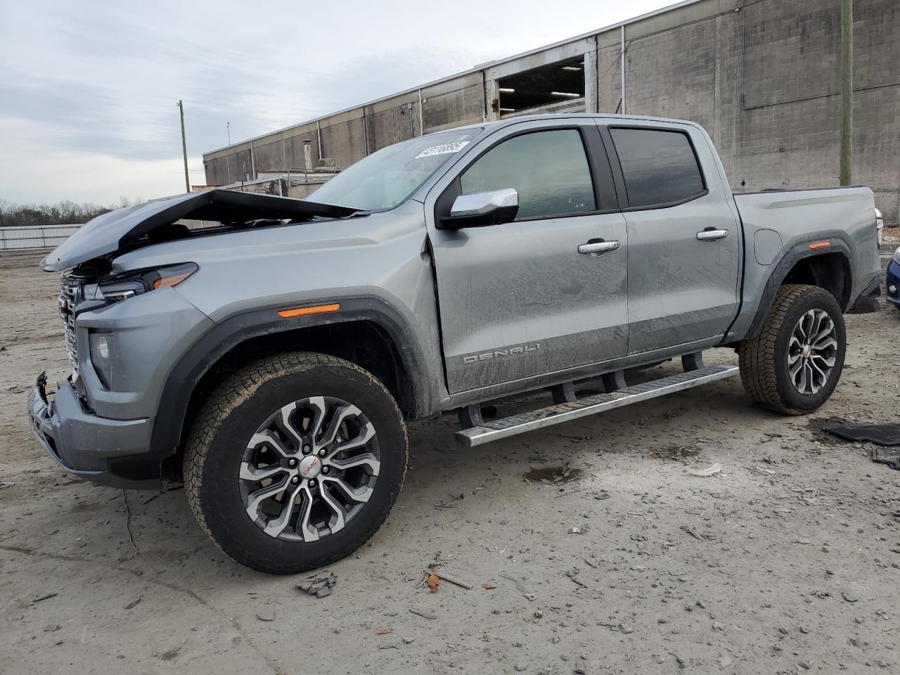 GMC CANYON DEN 2024