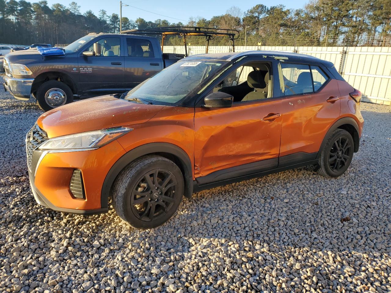 NISSAN KICKS SV 2022