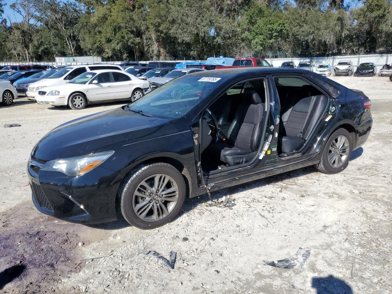 TOYOTA CAMRY LE 2017
