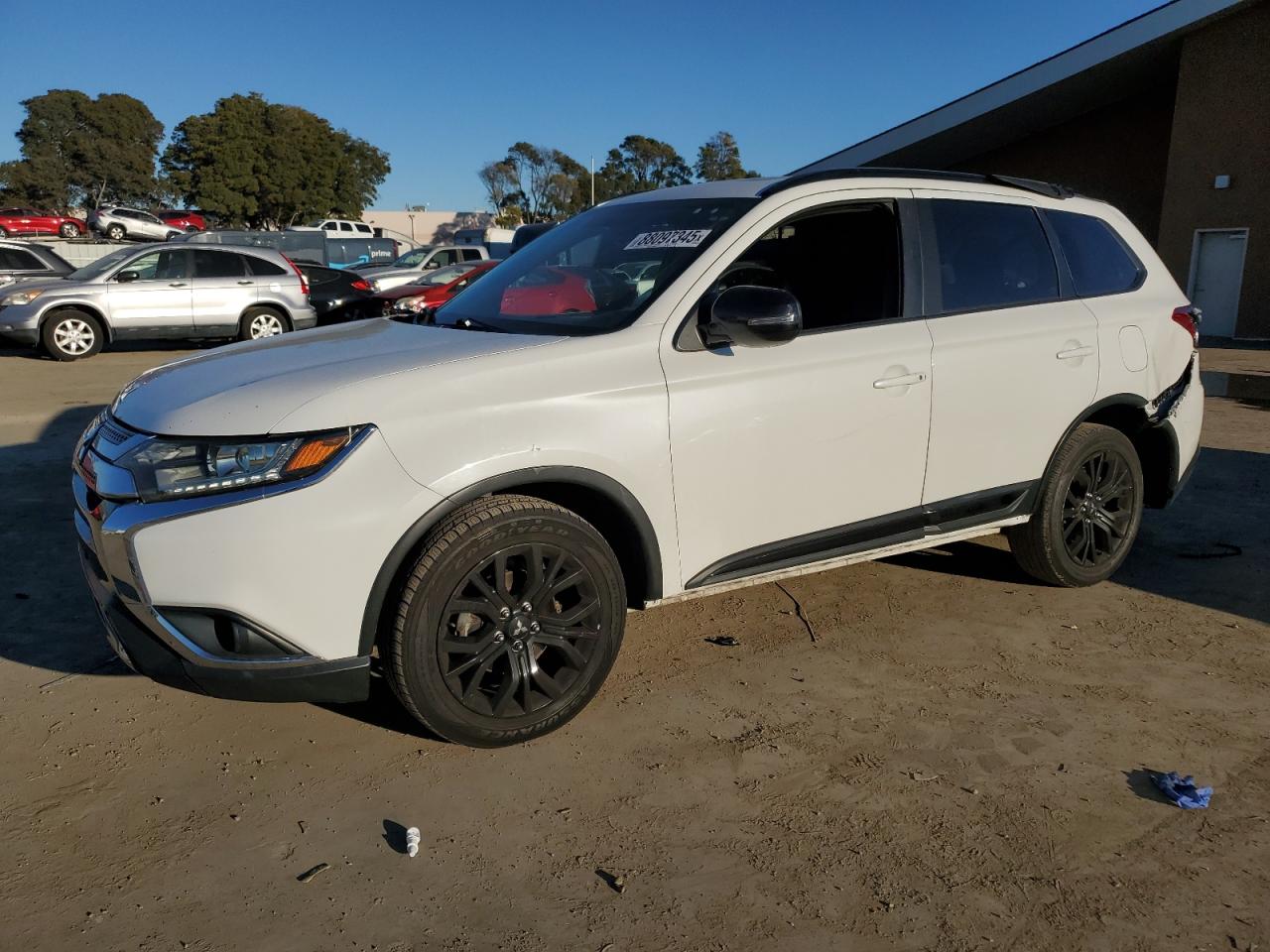 MITSUBISHI OUTLANDER 2019
