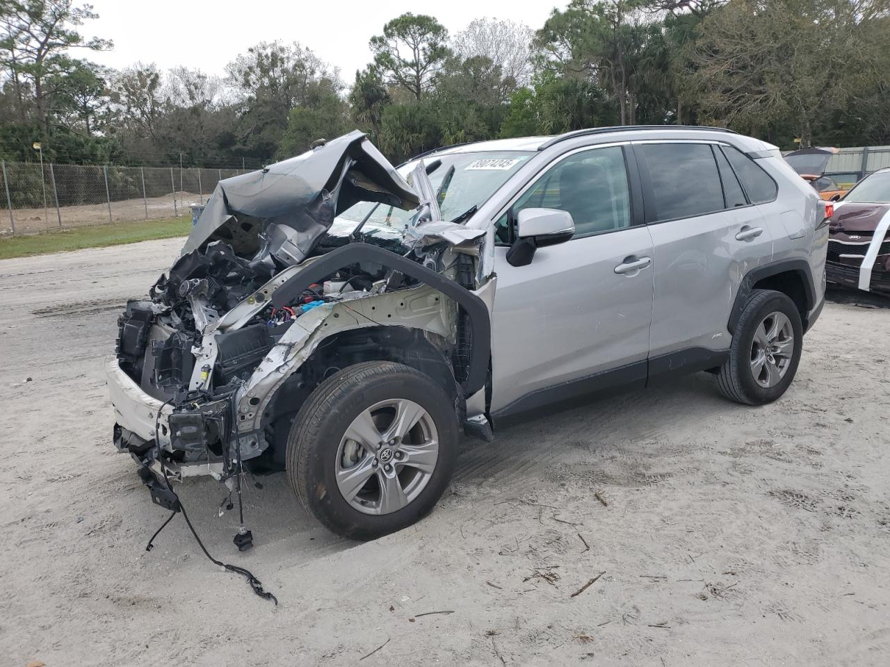 TOYOTA RAV4 XLE 2022