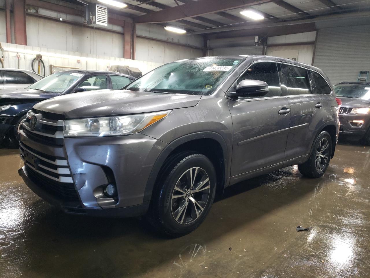 TOYOTA HIGHLANDER 2018