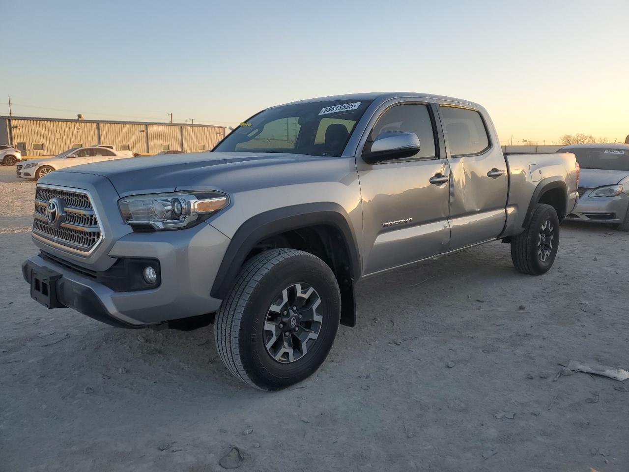 TOYOTA TACOMA DOU 2017